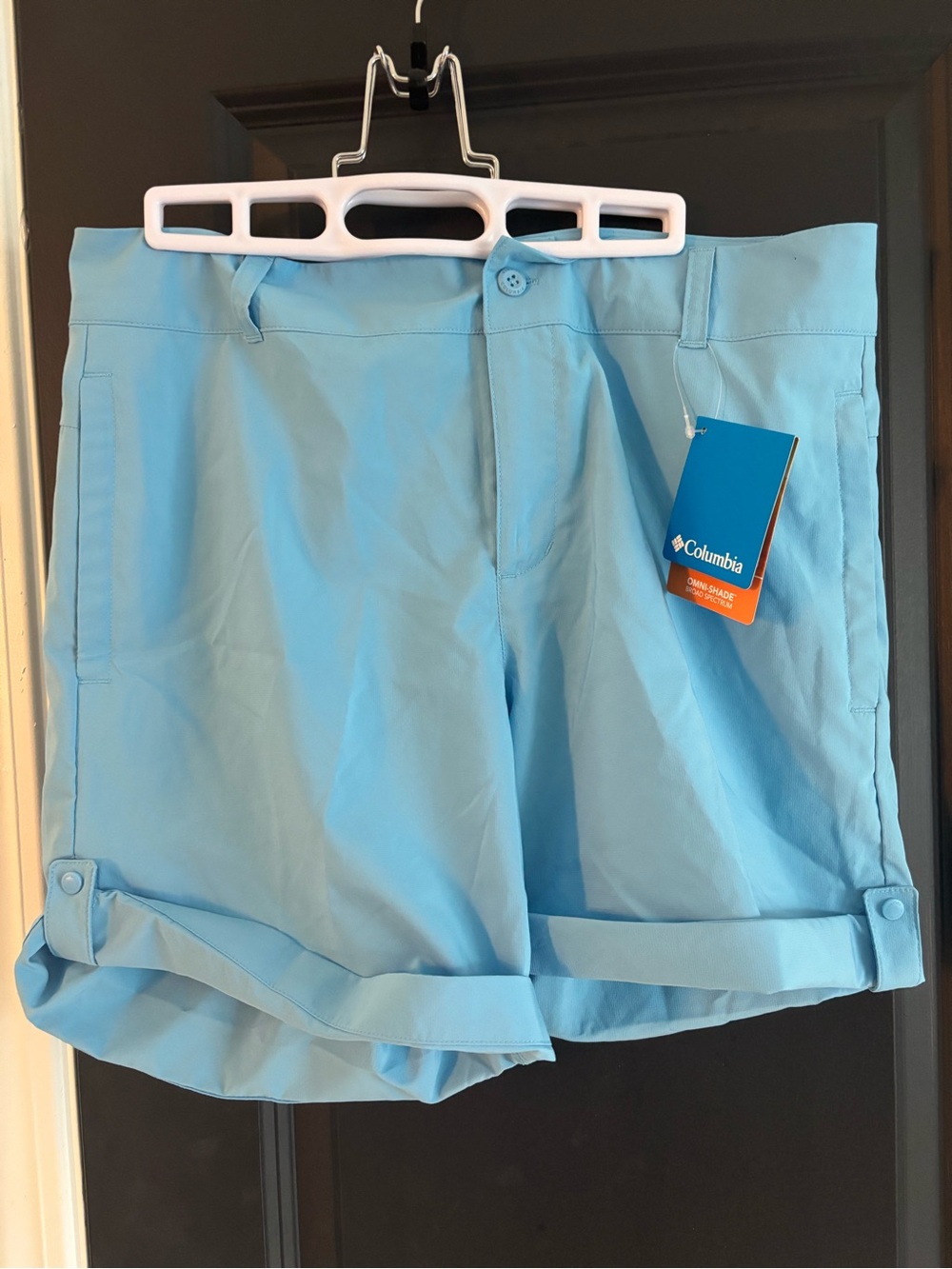 Columbia Women’s Light Blue Outdoor Shorts sun protection NWT